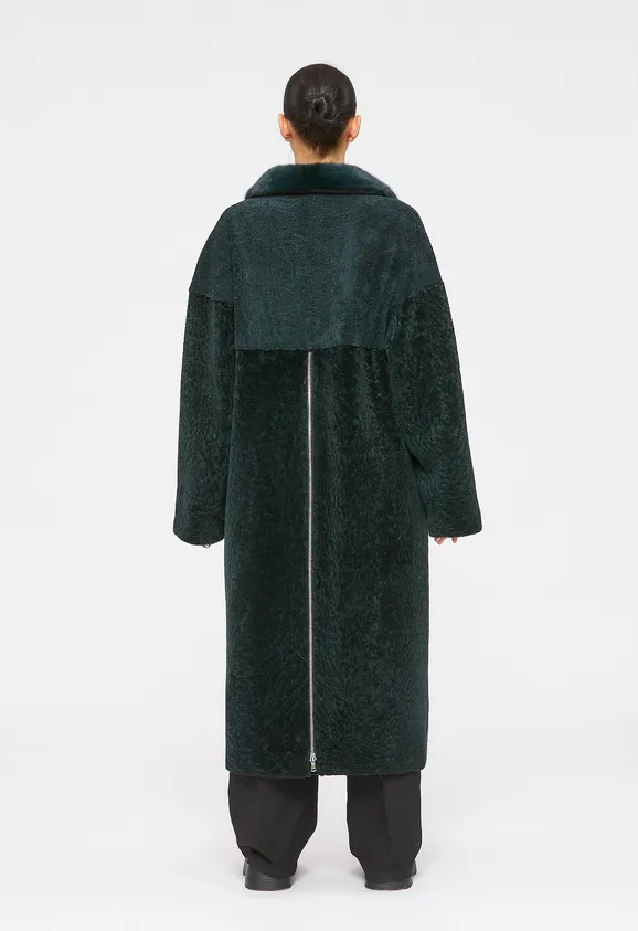 Фото Шуба из натурального астрагана изумруд с английским воротником из натуральной норки - 5