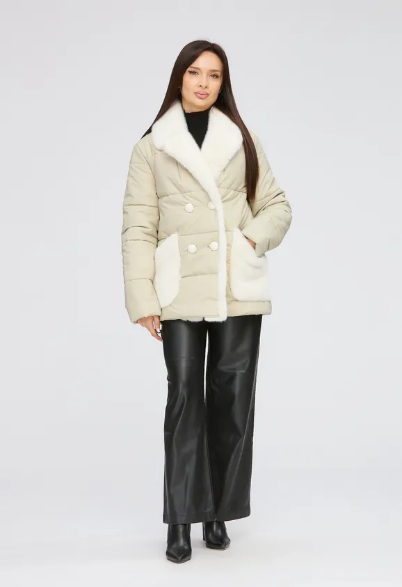 Фото Пуховик из эко норки пломбир с английским воротником и плащом - 2