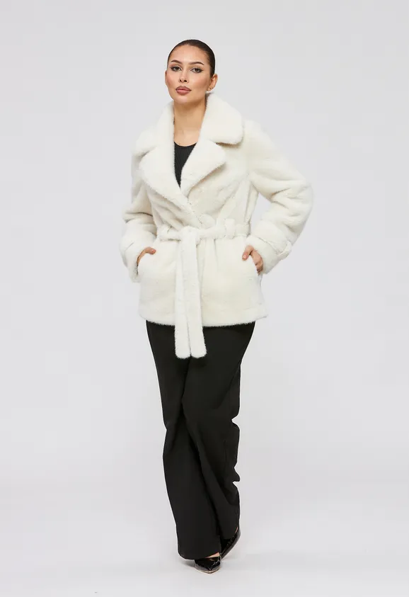 Фото Шуба из эко норки белая с английским воротником - 2