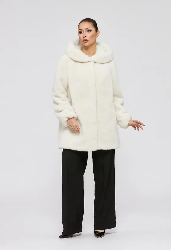 Фото Шуба из эко норки белая с капюшоном - 5