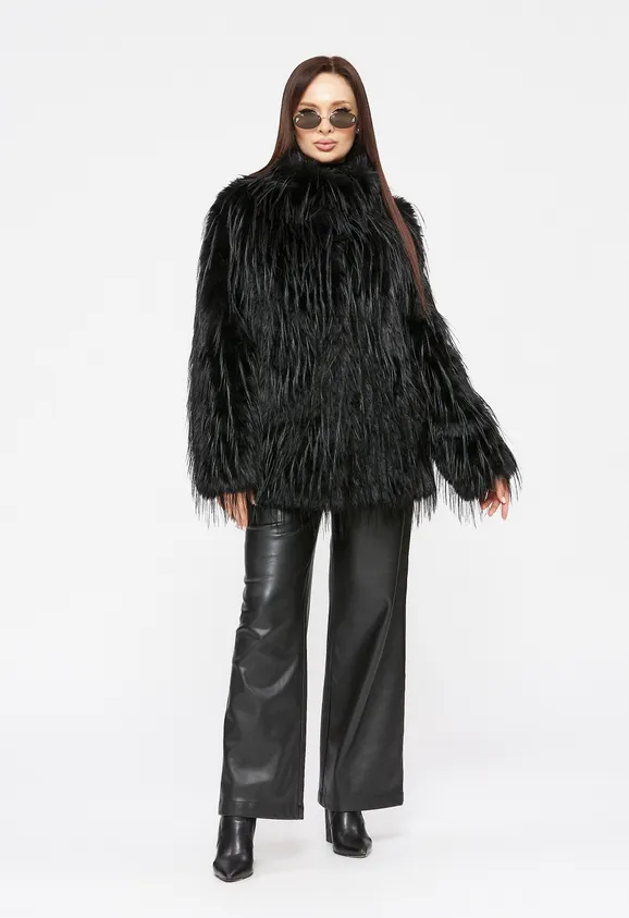 Фото Шуба из эко страуса черная с воротником стойка - 4
