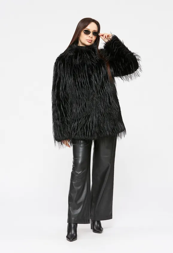 Фото Шуба из эко страуса черная с воротником стойка - 2