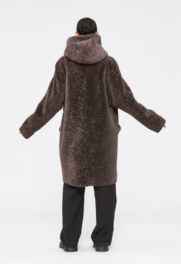Фото Шуба из натурального астрагана керли мокко с капюшоном - 4