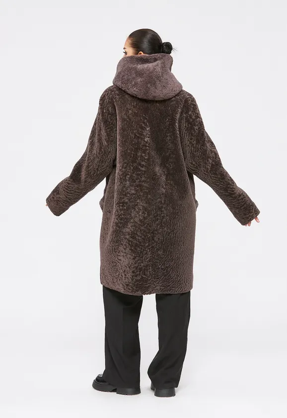 Фото Шуба из натурального астрагана керли мокко с капюшоном - 5