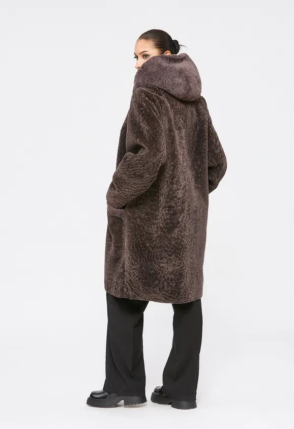 Фото Шуба из натурального астрагана керли мокко с капюшоном - 3