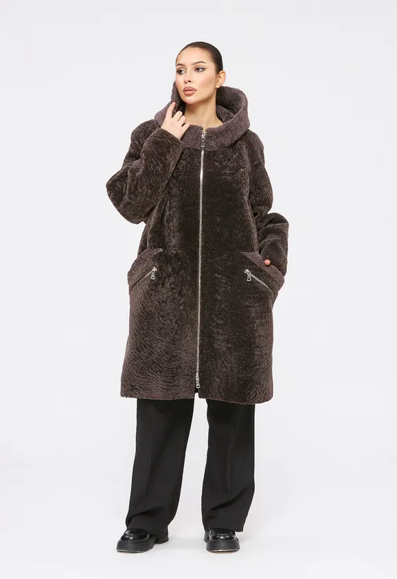 Фото Шуба из натурального астрагана керли мокко с капюшоном - 6