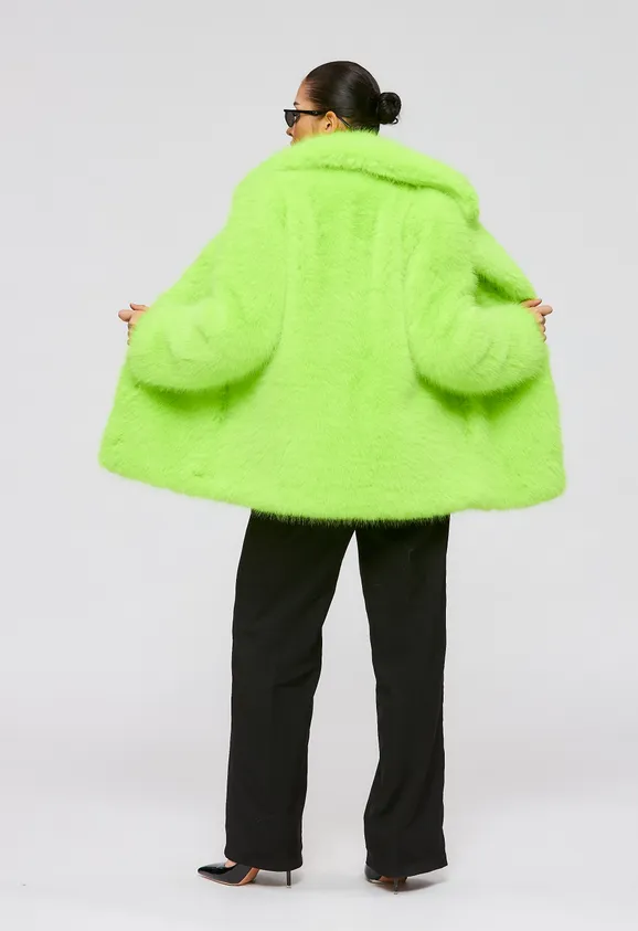Фото Шуба из эко песца салатовая с английским воротником - 7