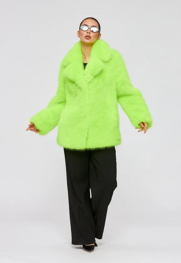 Фото Шуба из эко песца салатовая с английским воротником - 5