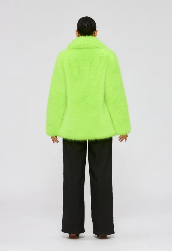 Фото Шуба из эко песца салатовая с английским воротником - 8