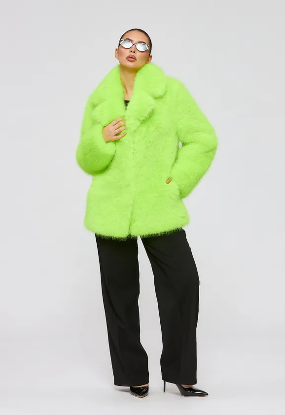 Фото Шуба из эко песца салатовая с английским воротником - 1