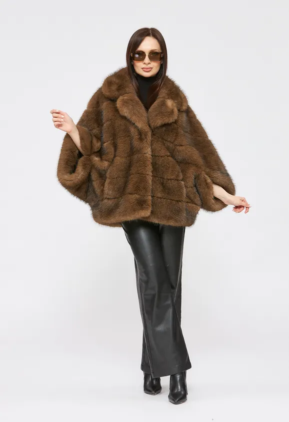Фото Шуба из эко соболя с поперечной полосой и английским воротником - 6