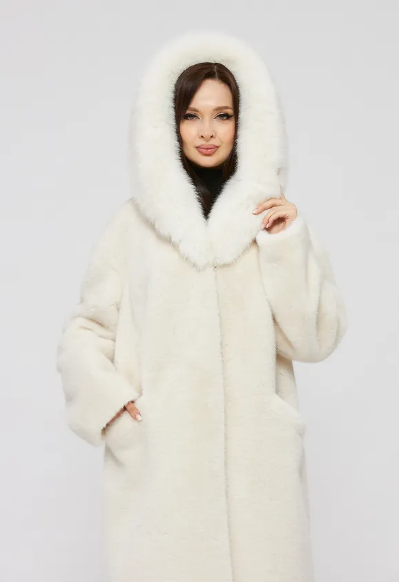 Фото Шуба из эко норки белая с капюшоном из эко песца - 4
