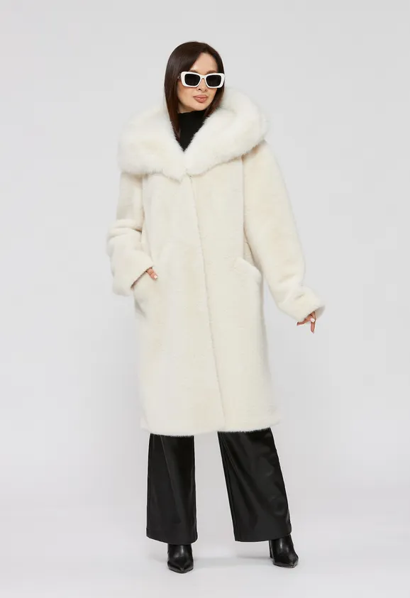 Фото Шуба из эко норки белая с капюшоном из эко песца - 1