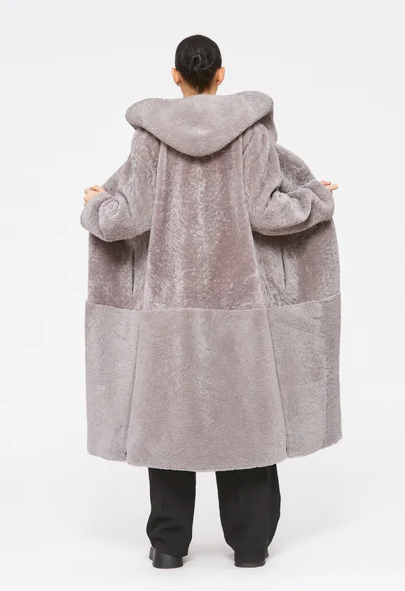 Фото Шуба из натурального астрагана керли лаванда с капюшоном - 4