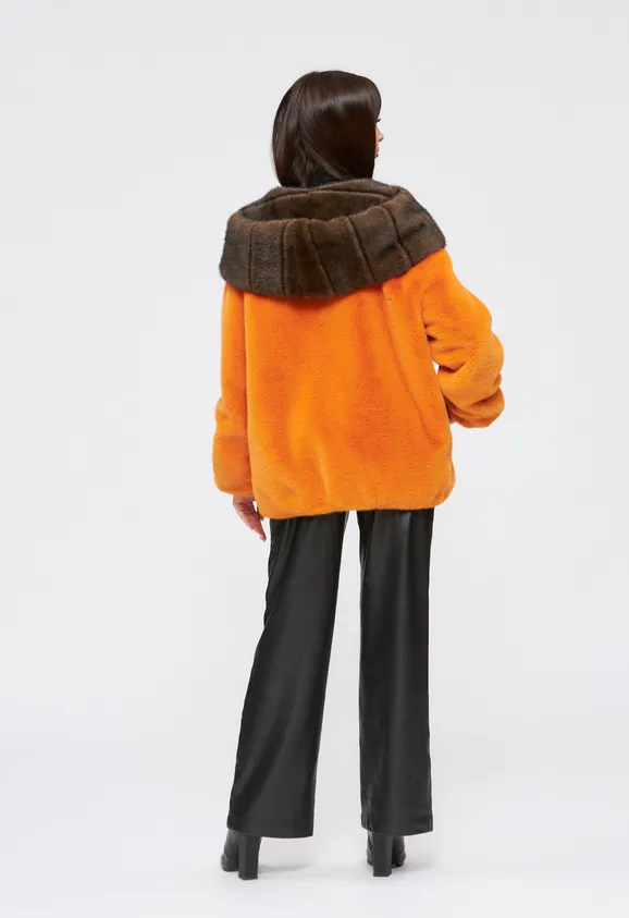 Фото Шуба из эко норки оранжевая с капюшоном - 10