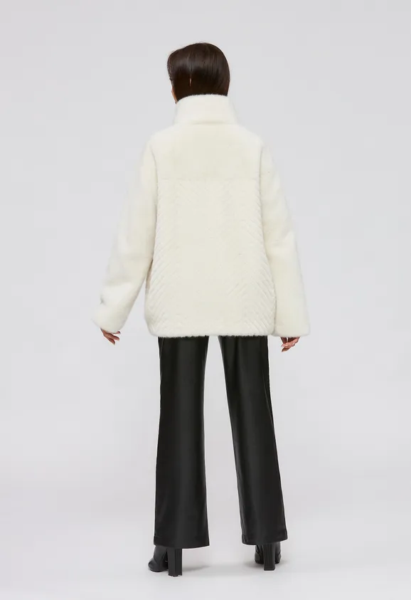 Фото Шуба из эко норки белая с воротником стойка - 7