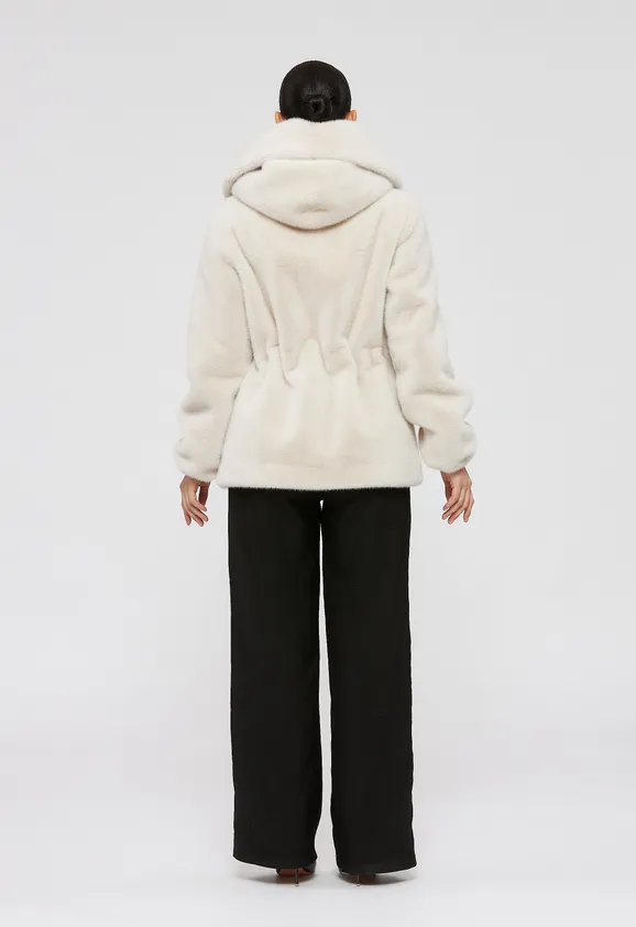 Фото Шуба из эко норки цвета жемчуг с капюшоном - 2