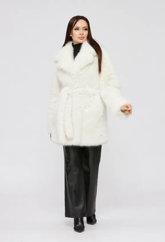 Фото Шуба из эко песца белая с английским воротником - 3