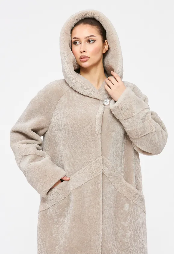 Фото Шуба из натурального астрагана керли жемчуг с капюшоном - 4