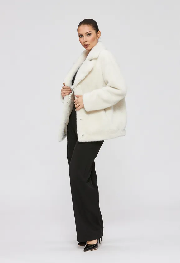 Фото Шуба из эко норки белая с английским воротником - 3