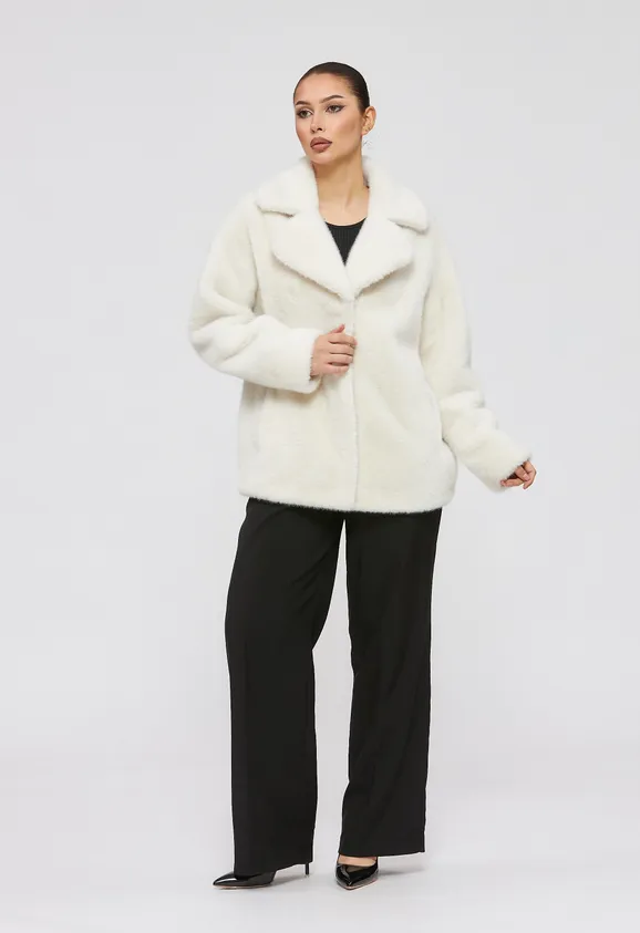 Фото Шуба из эко норки белая с английским воротником - 2