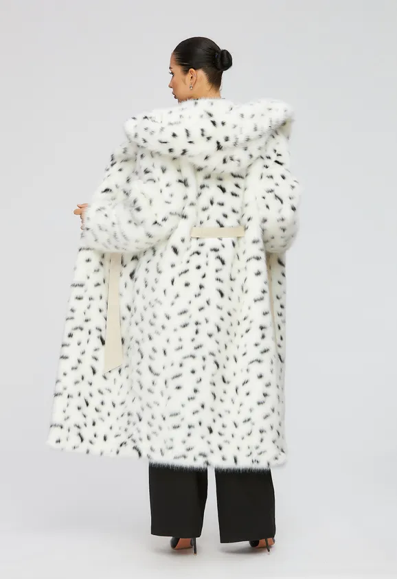 Фото Шуба из эко рыси белая с капюшоном - 7