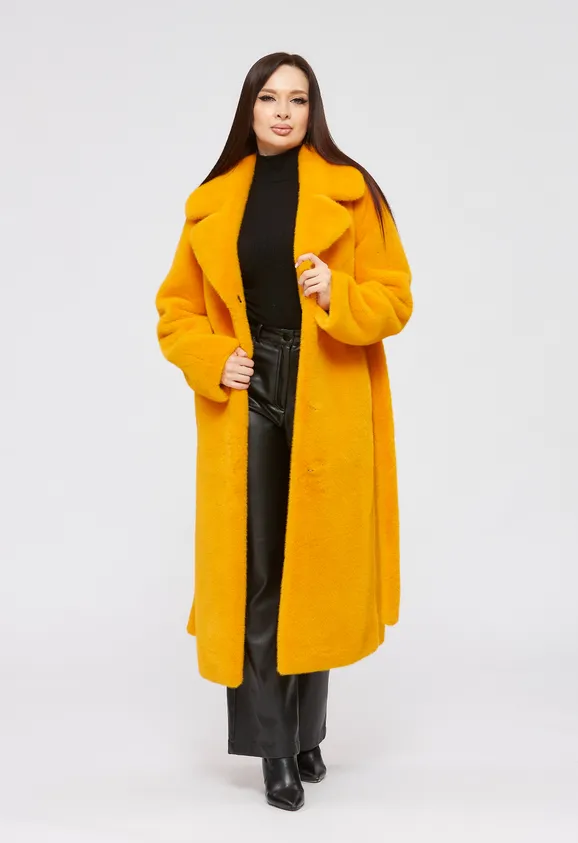 Фото Шуба из эко норки желтая с английским воротником - 4