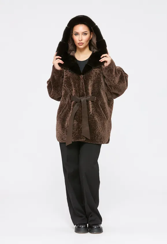 Фото Шуба из натурального астрагана кашемир с капюшоном из натуральной норки - 1