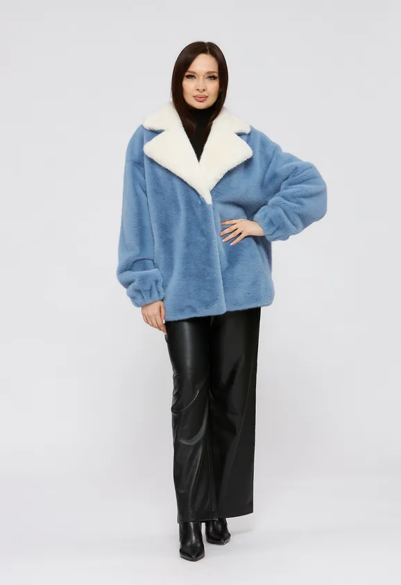 Фото Шуба из эко норки голубая с белым и английским воротником - 8
