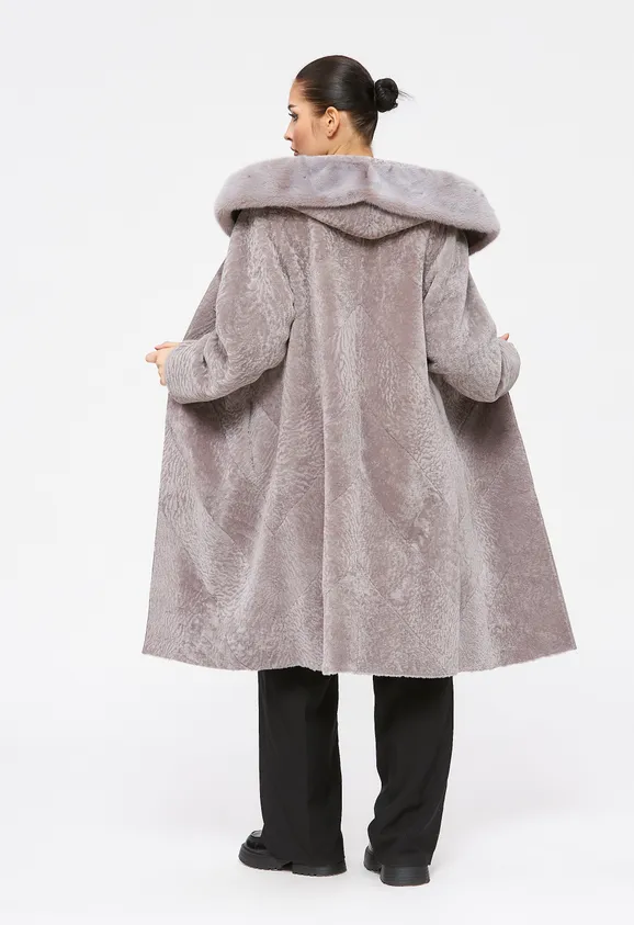 Фото Шуба из натурального астрагана лаванда с капюшоном из натуральной норки - 8