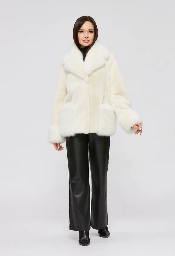 Фото Шуба из белого эко песца и белой эко норки с английским воротником - 5