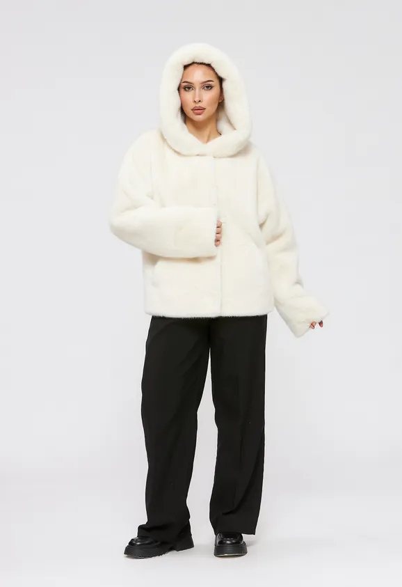 Фото Шуба из эко норки белая с капюшоном - 4