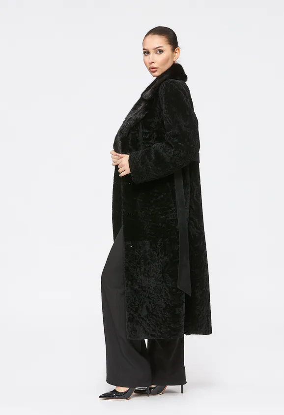 Фото Шуба из натурального астрагана черная с английским воротником из натуральной норки - 5