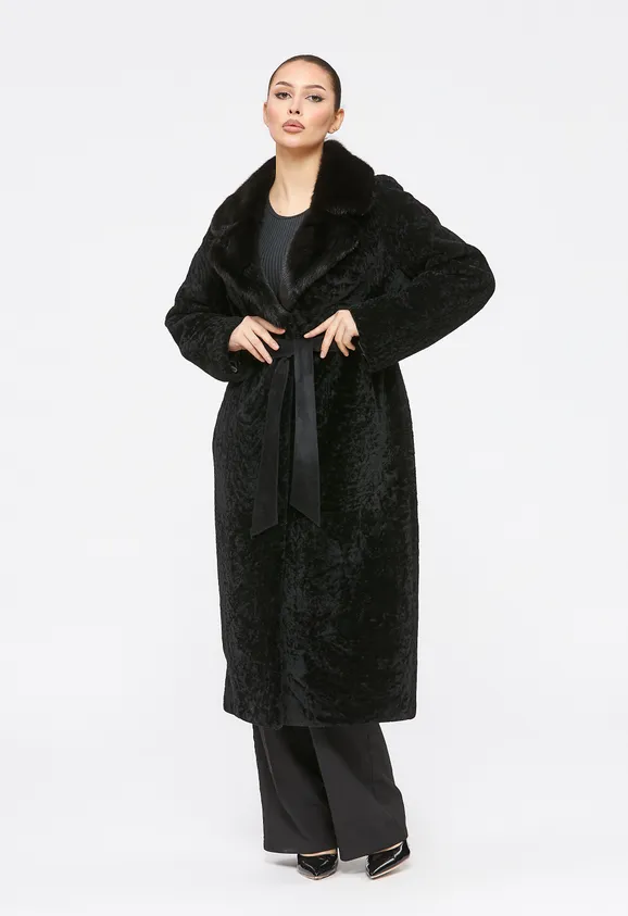 Фото Шуба из натурального астрагана черная с английским воротником из натуральной норки - 3