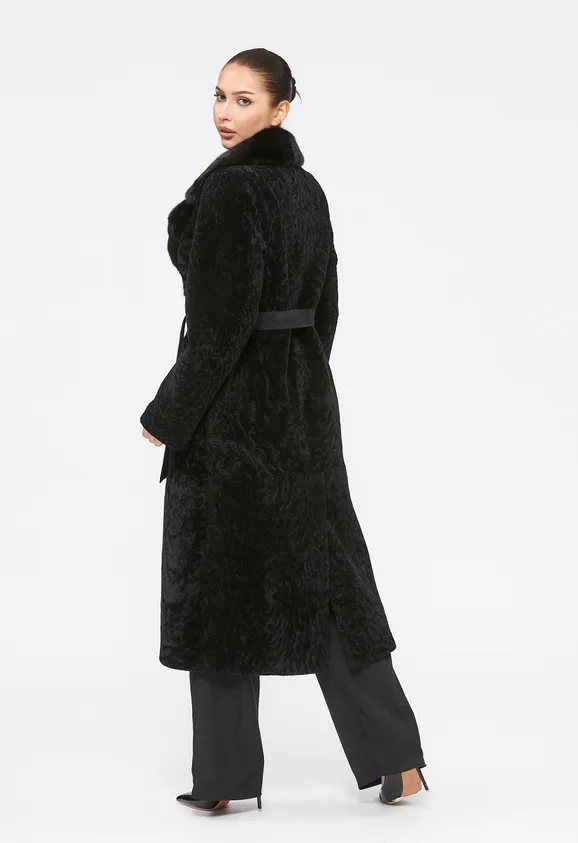 Фото Шуба из натурального астрагана черная с английским воротником из натуральной норки - 7
