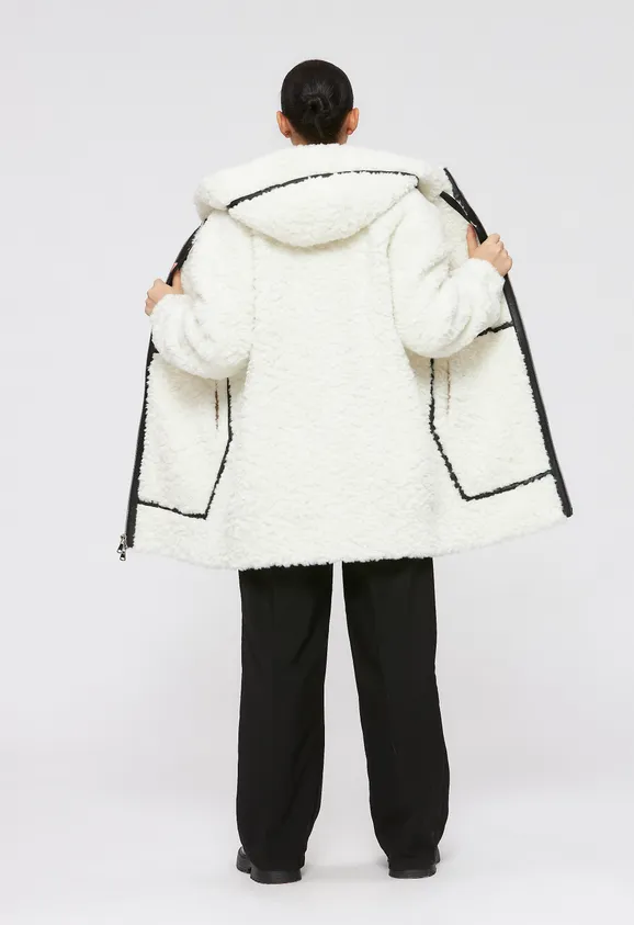 Фото Пальто из натуральной шерсти белое с капюшоном - 7