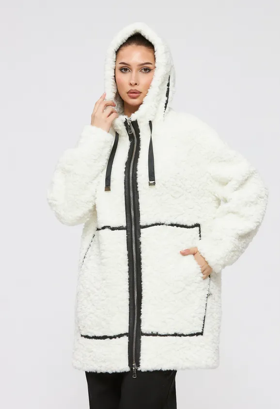 Фото Пальто из натуральной шерсти белое с капюшоном - 5