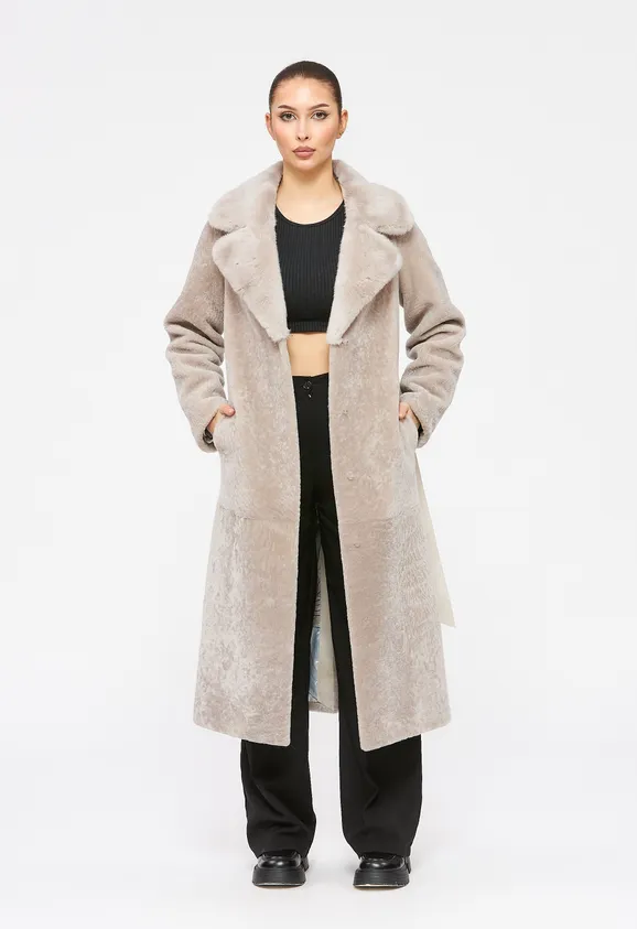 Фото Шуба из натурального астрагана жемчуг с английским воротником из натуральной норки - 4