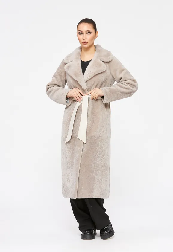 Фото Шуба из натурального астрагана жемчуг с английским воротником из натуральной норки - 7