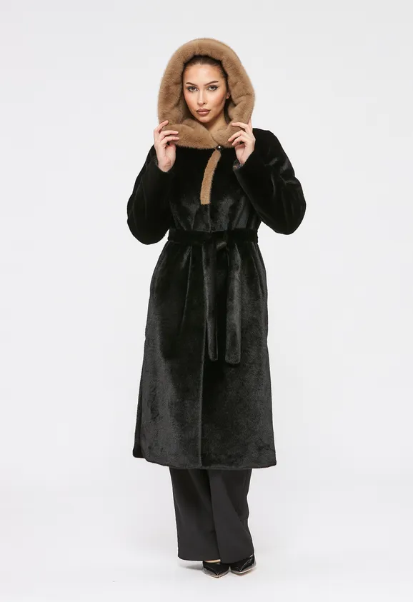 Фото Шуба из эко норки черная с коричневым капюшоном - 4