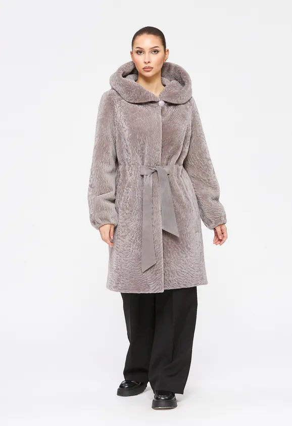 Фото Шуба из натурального астрагана лаванда с капюшоном - 1