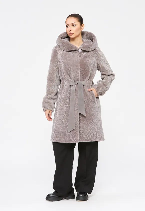 Фото Шуба из натурального астрагана лаванда с капюшоном - 2