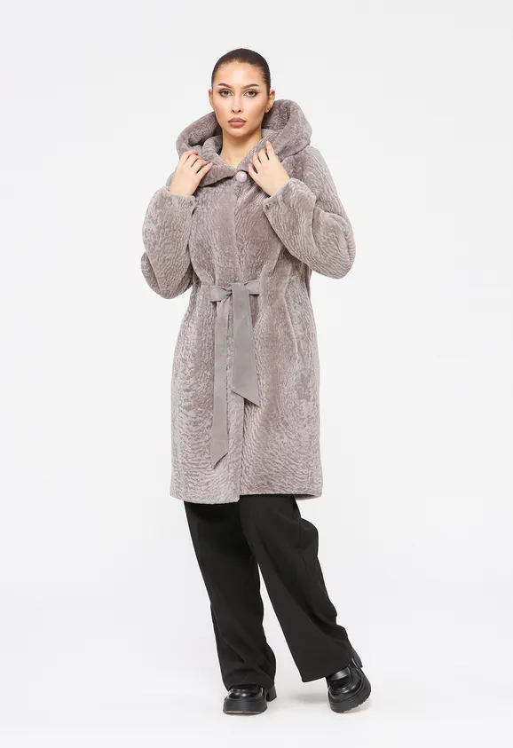 Фото Шуба из натурального астрагана лаванда с капюшоном - 4