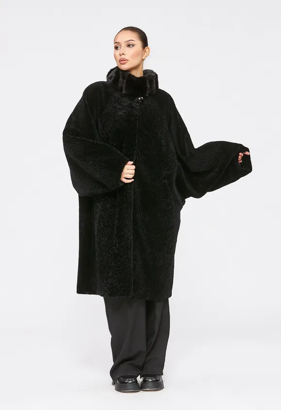 Фото Шуба из натурального астрагана черная с капюшоном из натуральной норки - 4
