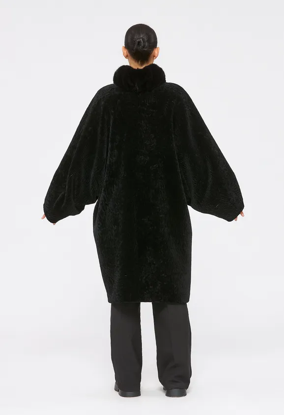 Фото Шуба из натурального астрагана черная с капюшоном из натуральной норки - 6