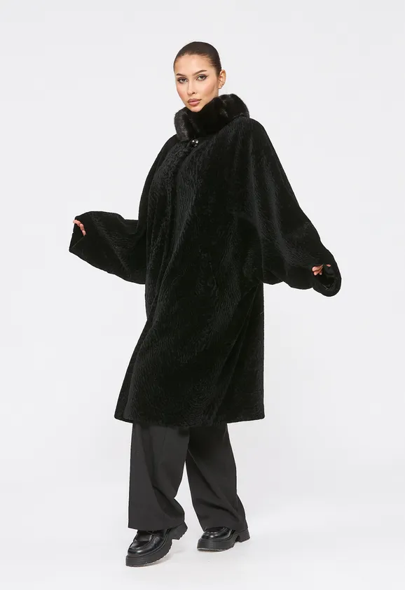 Фото Шуба из натурального астрагана черная с капюшоном из натуральной норки - 2