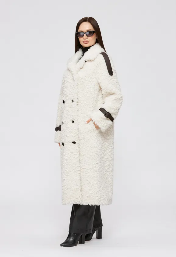 Фото Пальто из шерсти белое с английским воротником - 5