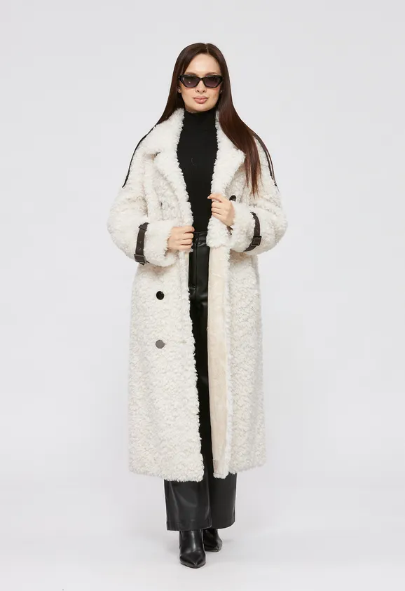 Фото Пальто из шерсти белое с английским воротником - 3