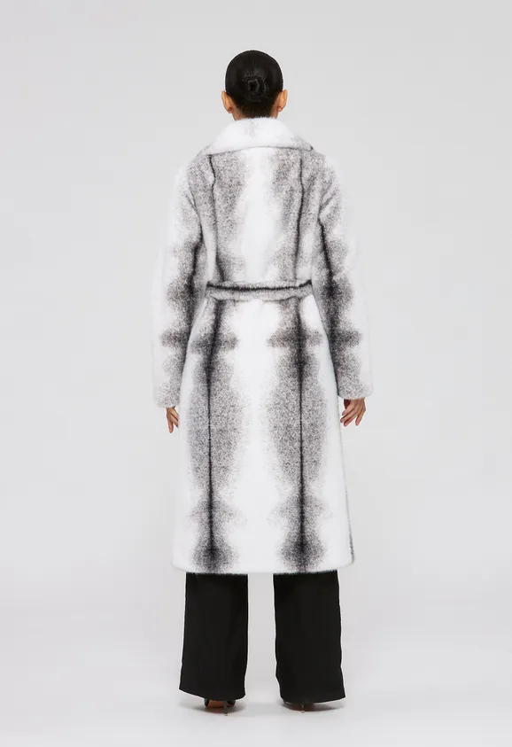 Фото Шуба из эко норки белая крестовка с английским воротником - 8