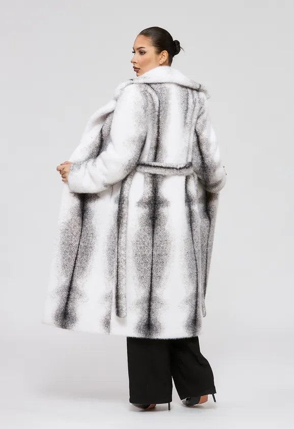 Фото Шуба из эко норки белая крестовка с английским воротником - 9